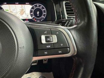 Volkswagen Golf GTi 2.0 Golf GTi Performance TSi Semi-Auto 5dr