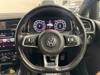 Volkswagen Golf GTi 2.0 Golf GTi Performance TSi Semi-Auto 5dr
