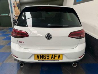 Volkswagen Golf GTi 2.0 Golf GTi Performance TSi Semi-Auto 5dr