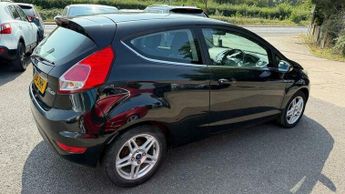 Ford Fiesta 1.0T EcoBoost Zetec Euro 5 (s/s) 3dr