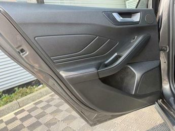 Ford Focus 1.0T EcoBoost MHEV ST-Line Vignale DCT Euro 6 (s/s) 5dr