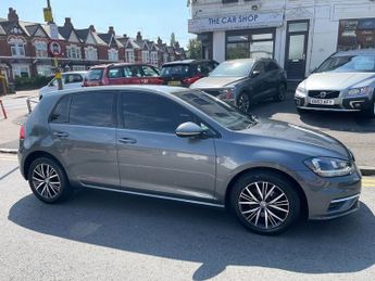 Volkswagen Golf SE NAVIGATION TDI BLUEMOTION TECHNOLOGY DSG