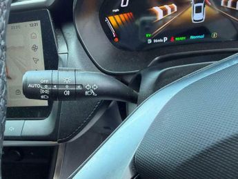 MG ZS 1.5 Hybrid+ SE Auto Euro 6 (s/s) 5dr