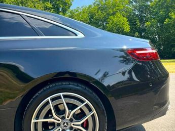 Mercedes B Class E 300 AMG LINE PREMIUM