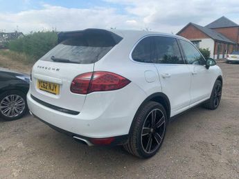 Porsche Cayenne 3.0 TD V6 Tiptronic 4WD Euro 5 (s/s) 5dr