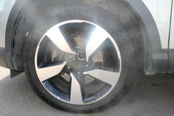 Nissan Qashqai 1.2 DIG-T N-Connecta XTRON 2WD Euro 6 (s/s) 5dr