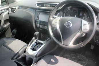 Nissan Qashqai 1.2 DIG-T N-Connecta XTRON 2WD Euro 6 (s/s) 5dr