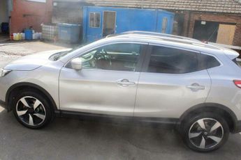 Nissan Qashqai 1.2 DIG-T N-Connecta XTRON 2WD Euro 6 (s/s) 5dr