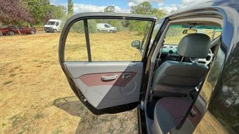 Hyundai Amica 1.1 CDX 5dr