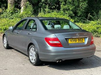 Mercedes-Benz C Class 1.8 C180 BlueEfficiency SE G-Tronic+ Euro 5 (s/s) 4dr