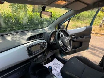 Toyota Yaris 1.5 VVT-h T4 CVT Euro 5 5dr