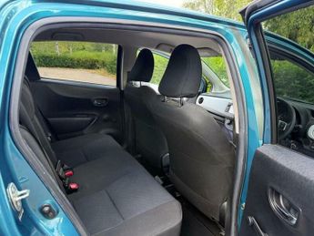 Toyota Yaris 1.5 VVT-h T4 CVT Euro 5 5dr