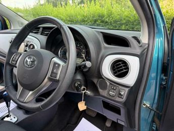 Toyota Yaris 1.5 VVT-h T4 CVT Euro 5 5dr