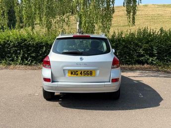 Renault Clio 1.6 VVT Dynamique TomTom Sport Tourer Auto Euro 5 5dr