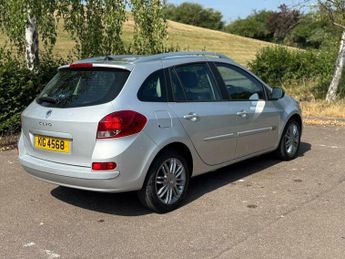 Renault Clio 1.6 VVT Dynamique TomTom Sport Tourer Auto Euro 5 5dr