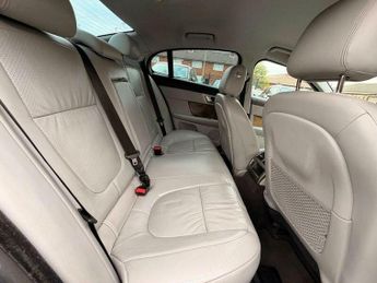 Jaguar XF 3.0d S V6 Premium Luxury Auto Euro 5 4dr