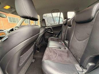 Toyota RAV4 2.2 D-CAT SR Auto 4WD Euro 5 5dr
