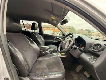 Toyota RAV4 2.2 D-CAT SR Auto 4WD Euro 5 5dr