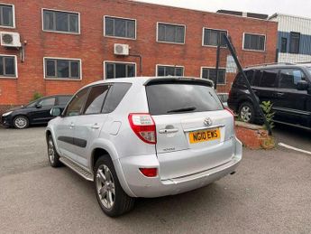 Toyota RAV4 2.2 D-CAT SR Auto 4WD Euro 5 5dr