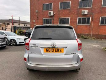 Toyota RAV4 2.2 D-CAT SR Auto 4WD Euro 5 5dr