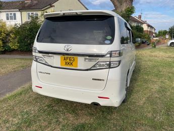 Toyota Vellfire Golden Eye II