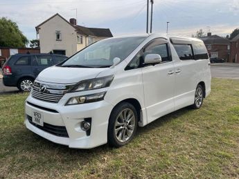 Toyota Vellfire Golden Eye II