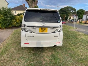 Toyota Vellfire Golden Eye II