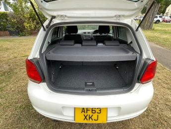 Volkswagen Polo ???? VOLKSWAGEN POLO 2013 ???? ???? BLUEMOTION TECHNOLOGY COMFOR