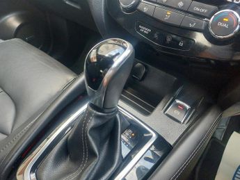 Nissan Qashqai DIG-T TEKNA PLUS DCT