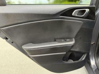Kia Ceed 1.4 T-GDi First Edition Sportswagon DCT Euro 6 (s/s) 5dr