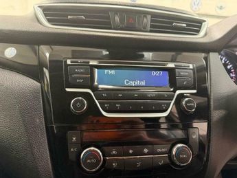 Nissan Qashqai 1.2 DIG-T Acenta XTRON Euro 6 (s/s) 5dr