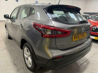 Nissan Qashqai 1.2 DIG-T Acenta XTRON Euro 6 (s/s) 5dr