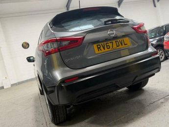 Nissan Qashqai 1.2 DIG-T Acenta XTRON Euro 6 (s/s) 5dr