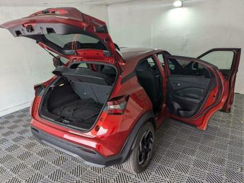 Nissan Juke 1.6 N-Connecta Auto Euro 6 5dr