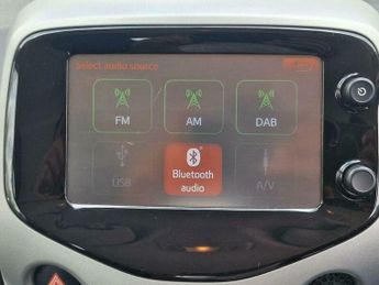 Peugeot 108 1.0 Active 2 Tronic Euro 6 5dr