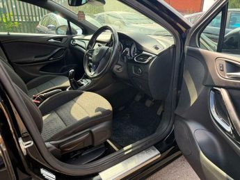 Vauxhall Astra 1.6 CDTi BlueInjection SRi Euro 6 (s/s) 5dr