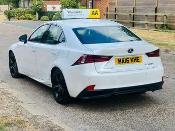 Lexus IS 2.5 300h Sport E-CVT Euro 6 (s/s) 4dr