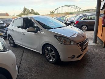 Peugeot 208 HDI ALLURE
