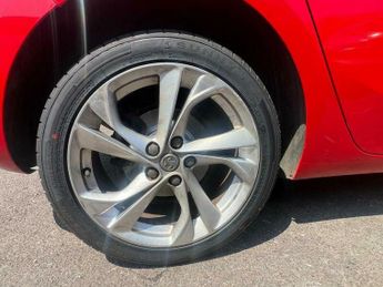 Vauxhall Astra 1.6 CDTi BlueInjection SRi Nav Auto Euro 6 5dr