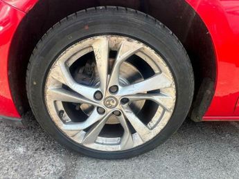 Vauxhall Astra 1.6 CDTi BlueInjection SRi Nav Auto Euro 6 5dr