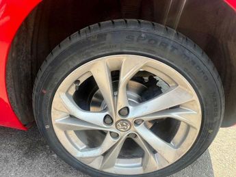 Vauxhall Astra 1.6 CDTi BlueInjection SRi Nav Auto Euro 6 5dr