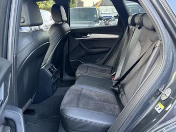 Audi Q5 2.0 TFSI S line SUV 5dr Petrol S Tronic quattro Euro 6 (s/s) (25