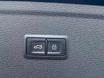 Audi Q5 2.0 TFSI S line SUV 5dr Petrol S Tronic quattro Euro 6 (s/s) (25