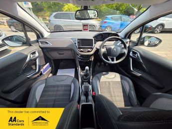 Peugeot 2008 ALLURE E-HDI