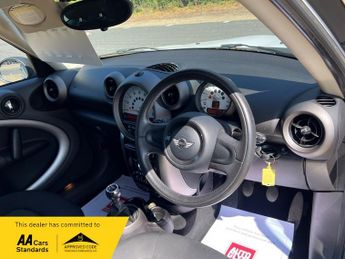 MINI Countryman ONE
