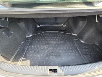 Lexus IS 300H LUXURY