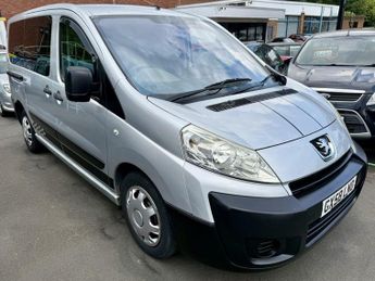 Peugeot Expert TEPEE COMFORT L1 HDI 90 6STR