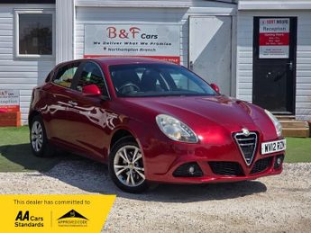 Alfa Romeo Giulietta 2.0 JTDM-2 Lusso Euro 5 (s/s) 5dr