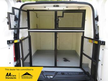 Ford Transit 290 2.0TDCi L1H1 SWB LOW ROOF DOG VAN WITH 5 CAGES-WET BELT CHAN