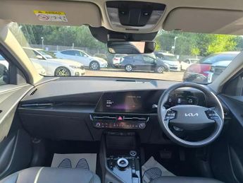 Kia Niro 1.6 Petrol Plug-in Hybrid 2023(73) T-GDi 11.1 kWh Euro 6
